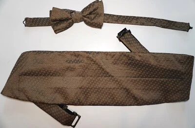 JUEGO DE 2 PAJARITAS Y FAJAS DE SEDA DONNA KAREN PARA HOMBRE Foto 1 de 4