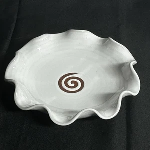 Stephen Pierce Irland lockiger Wirbel Teller flache Schüssel 8" weiße Glasur Rotware EUC - Bild 1 von 20