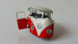 Volkswagen Samba 1/40 Maisto Modelo Naufragado para Diorama Hobby Dañado Accidente - Imagen 1 de 9