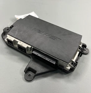 2015-2018 AUDI Q3 AUDIO SOUND SYSTEM AMP AMPLIFIER MODULE W/ BRACKET OEM BOSE - Picture 1 of 9