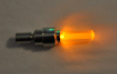 (UNO) TAPÓN DE VÁLVULA LED VÁSTAGO Bicicleta Bicicleta Rueda de Montaña Neumático Niños Movimiento Luz de Neón Foto 1 de 4