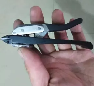 Badminton Machine Stringing Tools Racket Drawing Starting Clamp Starter Clip - Picture 1 of 9