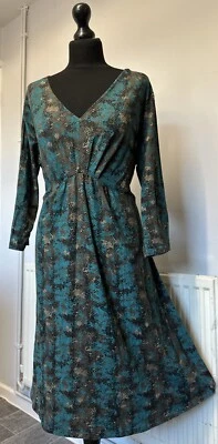 NEW LA REDOUTE TAILLISSIME ANIMAL JERSEY LADIES PLEAT MIDI SHIFT WIGGLE DRESS 20 - Image 1 of 4