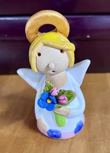 Polnische Keramik Engel mit Blumenstrauß Uno Alla Volta 3,5" Tonfigur NEU - Bild 1 von 3