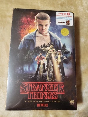 BRAND NEW STRANGER THINGS SEASON 1 COLLECTOR'S EDITION BLU-RAY DVD DISC BOX SET - Image 1 of 2