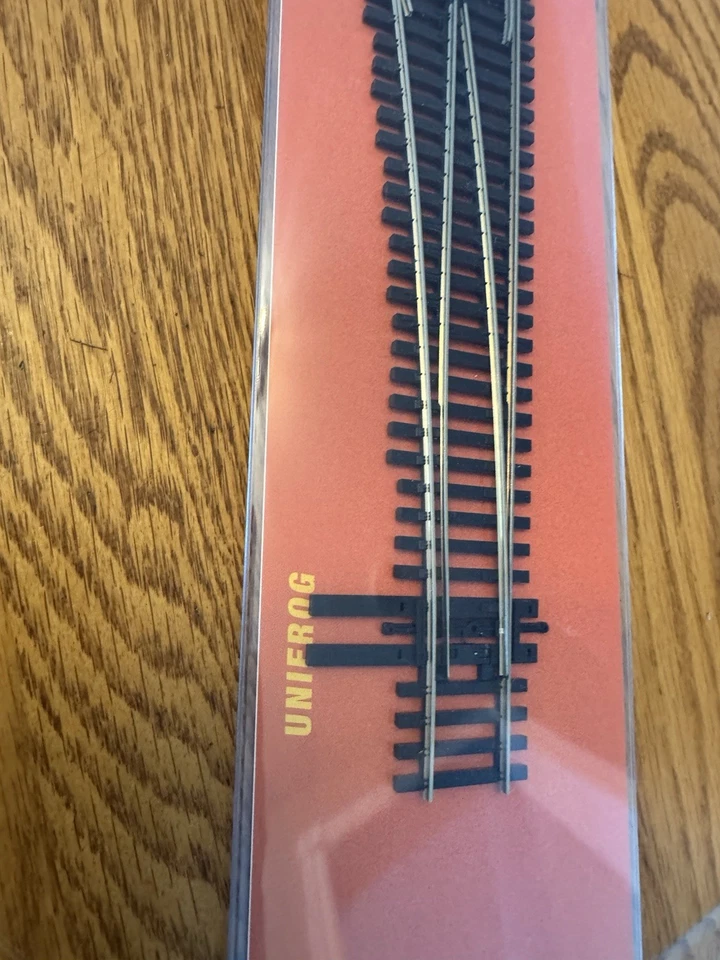 PECO HO Escala Código 70 SL-U7062 Unifrog #6 Giro a la izquierda Foto 1 de 4