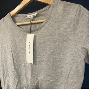 Calvin Klein Gray T-Shirt Ruffle Hem Short Sleeve Top New Size S - Picture 1 of 8