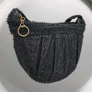 Bolso plisado vintage de plástico con cuentas media luna negro cierre con cremallera  - Imagen 1 de 16