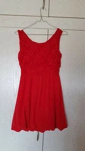 Schönes Damenkleid mit Spitze rot Gr. S NEU - Bild 1 von 1