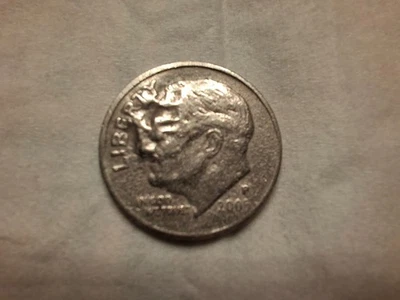 Moneda de diez centavos P Error 2005 Foto 1 de 2