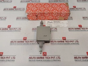 Danfoss RT 260A Differential Pressure Switch 50-600 KPA - Picture 1 of 16