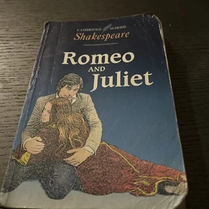 Romeo and Juliet book - Cambridge School - Notes Inside For GCSE, A-Level’s Etc - Picture 1 of 6