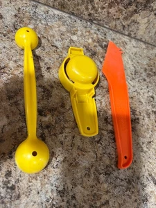 Vintage Retro Tupperware lot of 3 Egg Seperator Cheese Cutter and Melon Baller - Picture 1 of 2