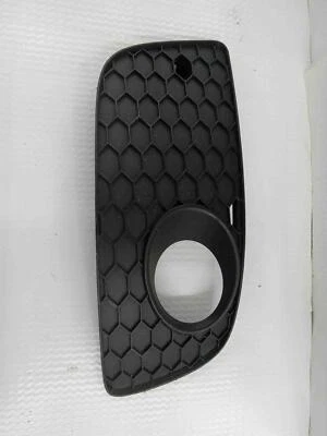 Rejilla de pasajero derecha VW GOLF GTI 06 07 Foto 1 de 3