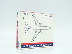 Schabak Airplane Airlines 1/600 - McDonnell Douglas MD11 DELTA AIR LINES - Picture 1 of 1