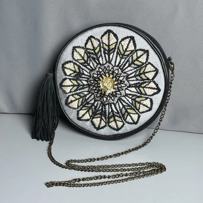 Cartera Bandolera de Cuero Jasper Jeera Borla Anthropologie Redonda Mandala Boho 9" Foto 1 de 4