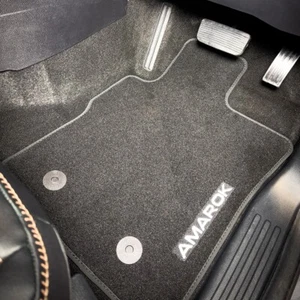 GENUINE VOLKSWAGEN AMAROK 2023 VELOUR CARPET MAT SET WITH INSCRIPTION - Picture 1 of 5