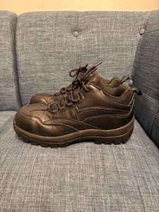 Cintas Mens Slip-Resistant Safety Toe Work Shoes Size 10 Wide Steel Composite - Picture 1 of 9