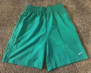 Nike Youth X-Large XL Green Dri-FIT Multi Training Shorts DX5382-324 Standard - Picture 1 of 9