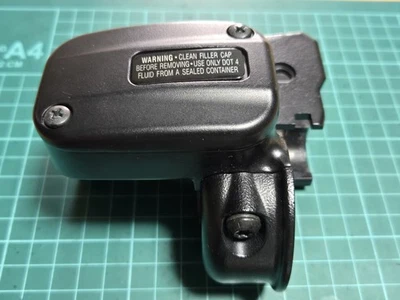 Harley Davidson cilindro maestro de freno delantero Softail 2016 FXSB103 Breakout Foto 1 de 4