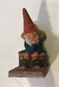 Figura Gnomo en un Trono 5 X 4 pulgadas - Imagen 1 de 3