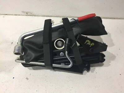 03 04 05 06 07 Volvo XC70 универсал домкрат и набор инструментов инструменты придорожный аварийный oem - Изображение 1 из 2