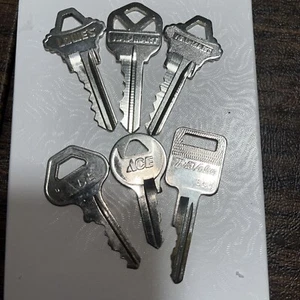Unmarkierte Mystery Keys 6 Duplikate - Bild 1 von 6