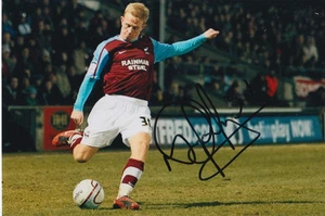 SCUNTHORPE UNITED HAND SIGNED MARK DUFFY 6X4 PHOTO. - Picture 1 of 1