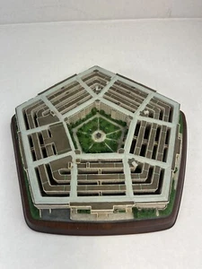 Danbury Como Nuevo El Pentágono Réplica Washington D.C. Grandes Edificios - Imagen 1 de 8