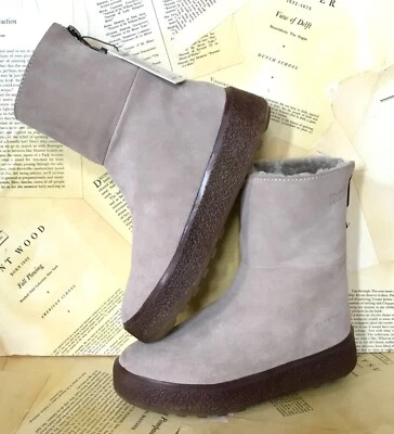 Free People Cougar Acogedora Bota Botón Piel Línea Gamuza Taupe 38.5/8 Nueva con Etiquetas Foto 1 de 4