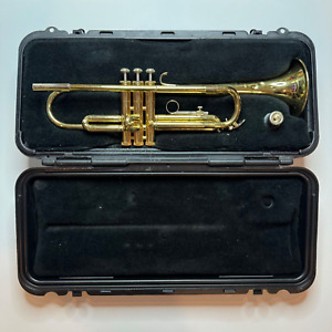 Bach 1530 Selmer Brass Trumpet With Case - Body Parts Or Art Only