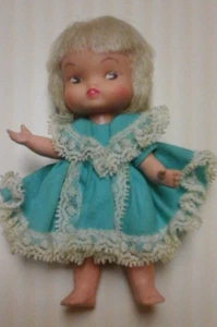 1966 REMCO F80 COLLECTIBLE PLASTIC DOLL 5.5 INCHES MOVABLE ARMS AND LEGS VINTAGE - Picture 1 of 1