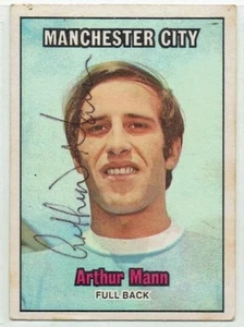ARTHUR MANN signed 1970/71 A&BC Karte #225 MANCHESTER CITY HEARTS †1999 - Bild 1 von 2