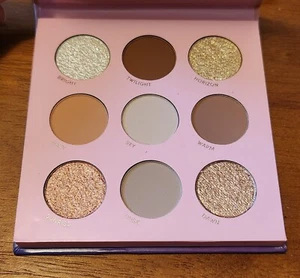JAZMINE BEAUTY Chasing Sunsets Eyeshadow Palette mattes and shimmer finishes NIB - Picture 1 of 4