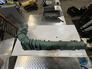 21610053 VOLVO D13 INTAKE MANIFOLD - Picture 1 of 5