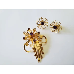 Vintage Gold Tone Dark Purple Stone Floral Brooch and Earring Set - Picture 1 of 6