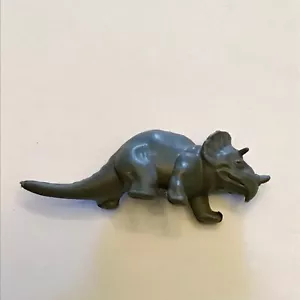 Figura Frito Lay Nabisco Dinosaurio Triceratops Gris Oscuro Plástico De Colección Años 60 - Imagen 1 de 5