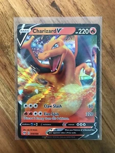 Pokémon Sword & Shield Darkness Ablaze Charizard V #019/189 2020 - Imagen 1 de 2