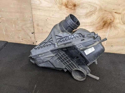 CAJA FILTRO AIRE AUDI A4 A8 2.0 DIÉSEL 03L906461A Foto 1 de 3