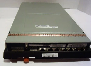 NetApp 111-00524 FAS2040 Controller Module 111-00524+A4 - Picture 1 of 6