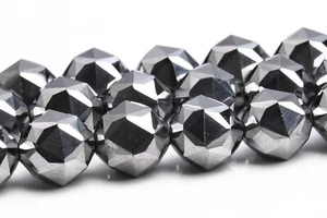 8 mm Silber Terahertz Facettiert Rund Dreieck Schliff Perlen Synthetisch Lose Perlen - Bild 1 von 4