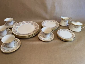 Lenox Versailles 4 Place Settings Plus Cream And Sugar Set - Picture 1 of 7