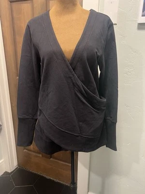 Pullover Lucy Yoga Girl Balletcore Cozycore envolvente - talla M Foto 1 de 4