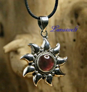 Sehr schöner Granat Silberanhänger Sonne Anhänger in 925 Silber am Band Indien - Picture 1 of 3