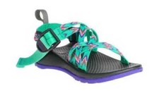 boys chacos