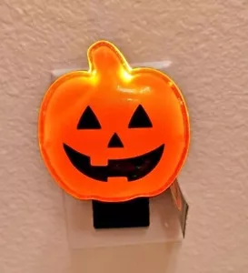 Bath Body Works NEON JACK O LANTERN PUMPKIN Wallflowers Plug In Halloween 2022 - Picture 1 of 2