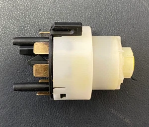WELLS 1S6450 NEW Ignition Starter Switch - Picture 1 of 4