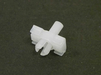 Clip de panel basculante para Mercedes 300D 1977-1985 53612MJVY 1983 1981 1978 1979 1980 Foto 1 de 2