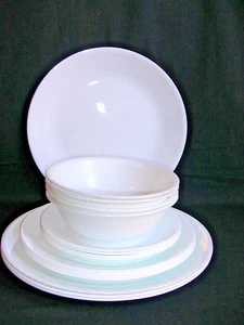 Set Corelle WINTER FROST WHITE 4 Ea Dinner Salad Bread Plates Soup/Cereal Bowls - Picture 1 of 2