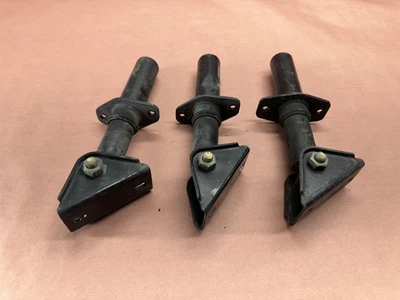 Juego de amortiguadores de parachoques trasero OEM #86215 BMW E28 528e 524td 533I 535I Foto 1 de 4